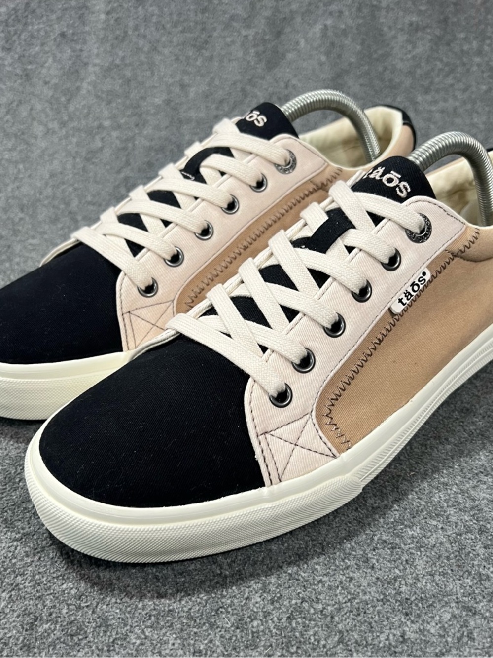 Taos Plim Soul Sneakers Women’s 11 Canvas Colorblock Lace Up Black/Tan Low Top